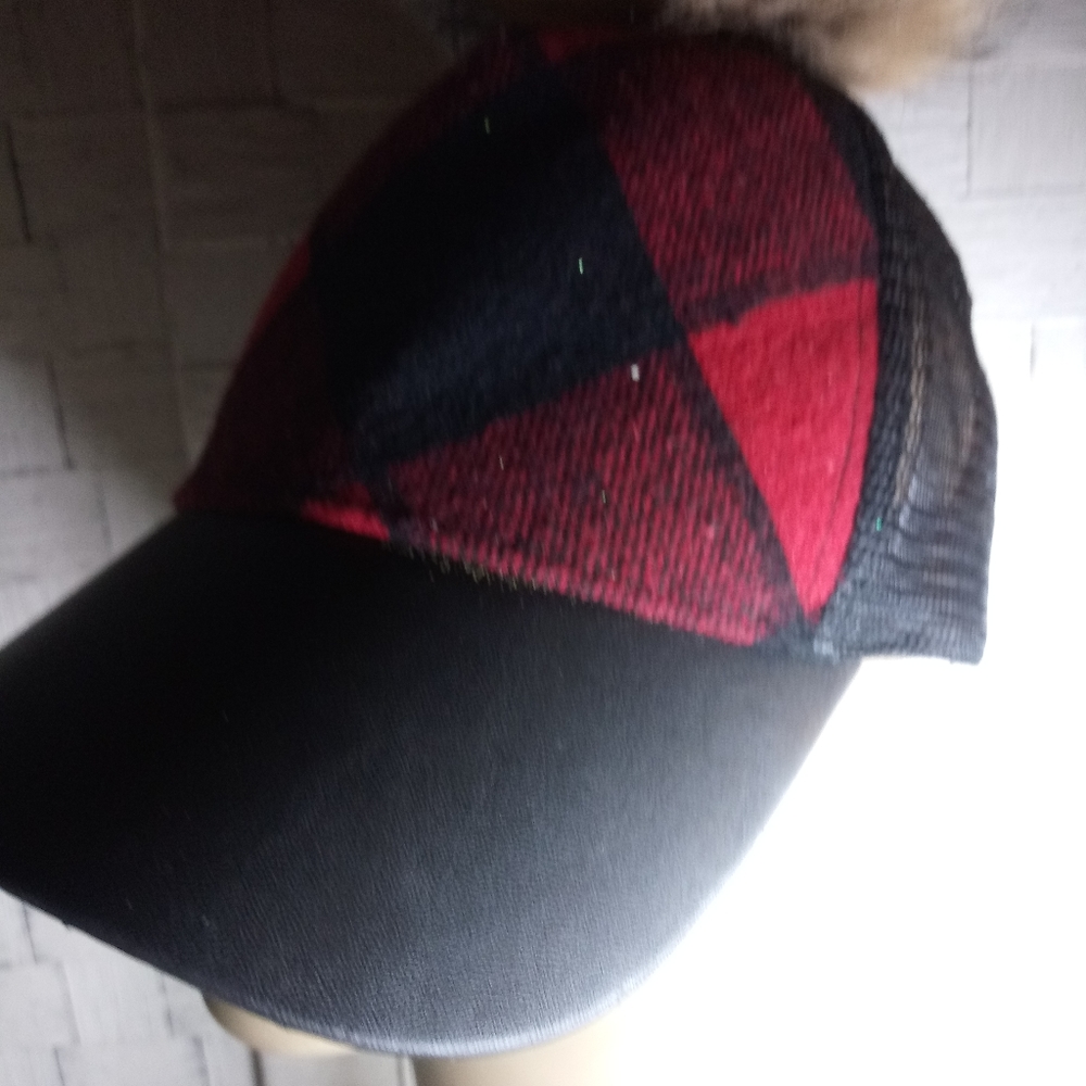 Hat - Picture 6 of 8